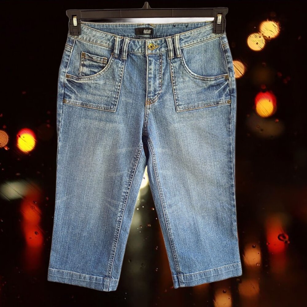 a.n.a. A New Approach Women's Mid Rise Cropped Capri Denim Jeans Blue Size 6